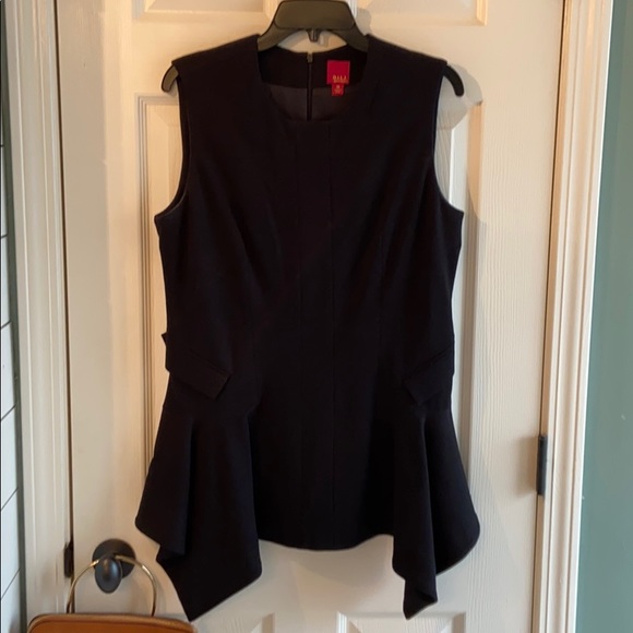 GILI Top - Picture 1 of 2